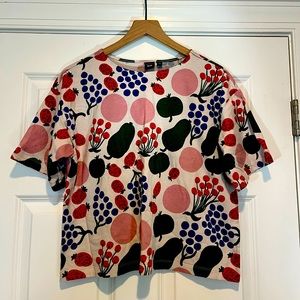 Marimekko for Uniqlo T-Shirt size Small